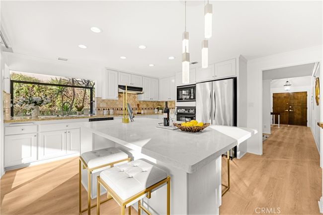 19 Alameda, House other with 5 bedrooms, 3 bathrooms and 2 parking in Irvine CA | Image 10
