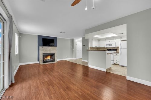 2064-8600 W Charleston Blvd, Las Vegas, NV, 89117-5407 | Card Image