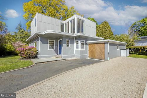 8207 Macarthur Rd, GLENSIDE, PA, 19038-7521 | Card Image