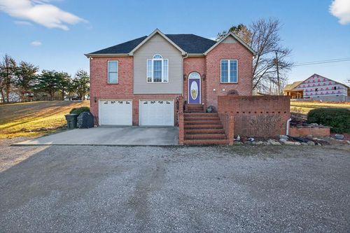 409 Westwood Dr, Sparta, TN, 38583-7123 | Card Image