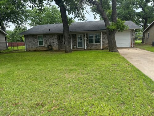 1530 W Groesbeck St, Stephenville, TX, 76401-4016 | Card Image