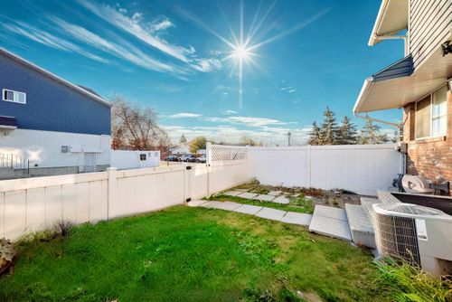 61-4769 Hubalta Rd Se, Calgary, AB, T2B2N9 | Card Image