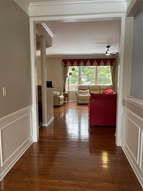 26530 Higgins Way, Flat Rock, MI, 48134-8207 | Card Image