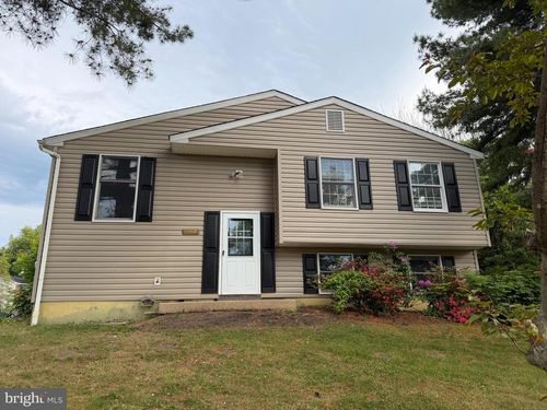 6554 Macbeth Way, Sykesville, MD, 21784-6242 | Card Image