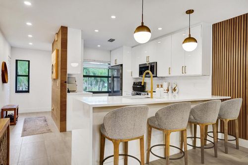 apt-15f-9293 Vista Del Lago, Boca Raton, FL, 33428-3160 | Card Image