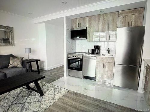 apt-1032-150 W 51st St, New York, NY, 10019-6841 | Card Image