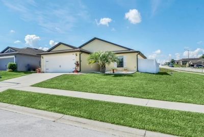 1602 Steely Drive, House other with 3 bedrooms, 2 bathrooms and null parking in Dundee FL | Image 2