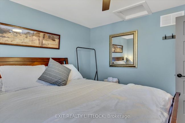 64 Front St E, House other with 4 bedrooms, 3 bathrooms and 10 parking in Bobcaygeon ON | Image 30