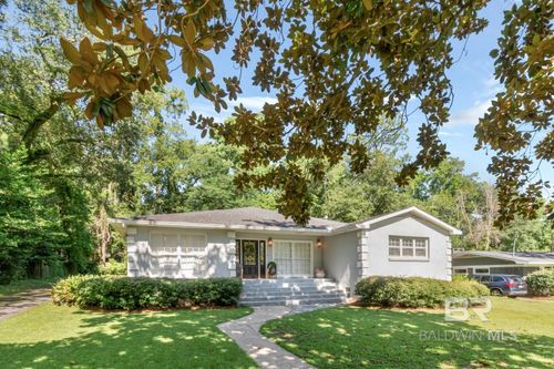 305 Springwood Dr N, Mobile, AL, 36608-1520 | Card Image