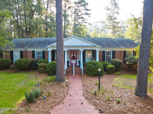 12521 Bag Pipe Ln, Laurinburg, NC, 28352-9143 | Card Image