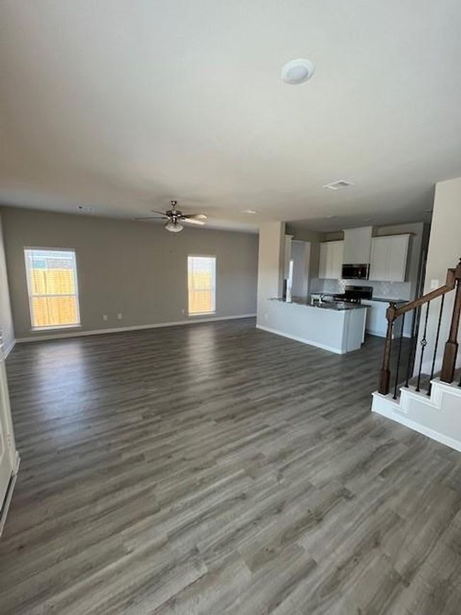 27290 Axis Deer Trl, House other with 4 bedrooms, 4 bathrooms and 2 parking in Magnolia TX | Image 4
