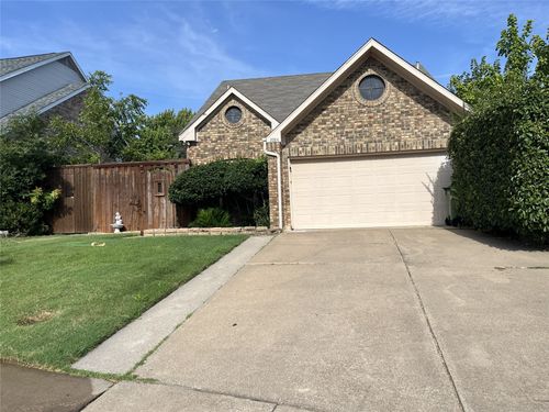 2084 Sundance Ct, Lewisville, TX, 75067-7405 | Card Image