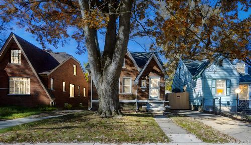 9297 Mckinney St, Detroit, MI, 48224-2530 | Card Image