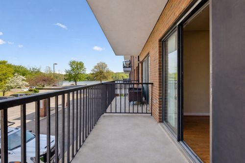 1210-200 Sanders Ferry Rd, Hendersonville, TN, 37075-5071 | Card Image