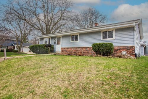 1489 Birch Drive, Waukesha, WI, 53188 | Card Image