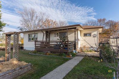 5135 52 Ave, House detached with 4 bedrooms, 1 bathrooms and 4 parking in Bashaw AB | Image 1