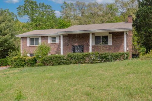 325 Cindy Cir, Ringgold, GA, 30736-8227 | Card Image