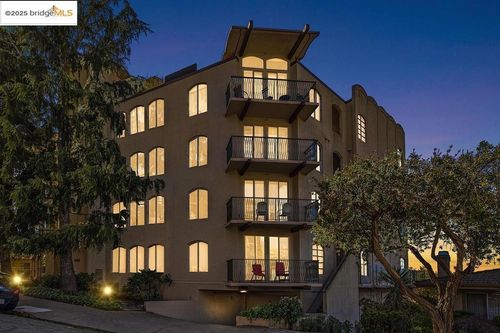 203-5405 Carlton St, Oakland, CA, 94618-1731 | Card Image
