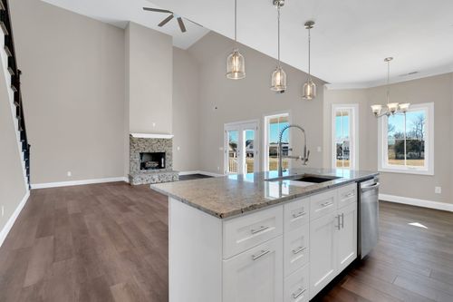 249 Lookout Dr, Winchester, TN, 37398-2453 | Card Image