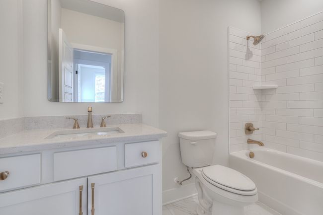 First level Full Bath | Image 9
