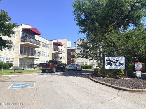 211-2749 Sullins St, Knoxville, TN, 37919-4660 | Card Image