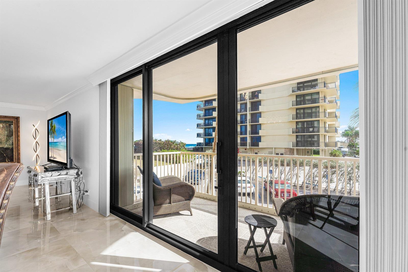 Residential Lease in Singer Island 4