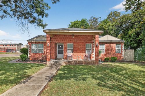 4033 Maple Ave, Waco, TX, 76707-1038 | Card Image