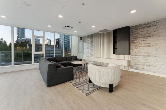 610 - 9675 King George Blvd, Condo with 1 bedrooms, 1 bathrooms and 1 parking in Surrey BC | Image 30