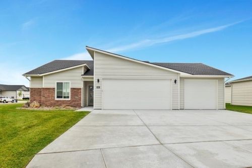 1013 Long Path St, Goddard, KS, 67052-4300 | Card Image
