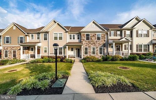 733 Sun Valley Court, GLENMOORE, PA, 19343 | Card Image