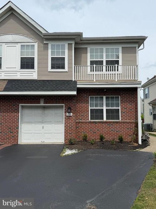 233 Fountayne Ln, LAWRENCEVILLE, NJ, 08648-2681 | Card Image