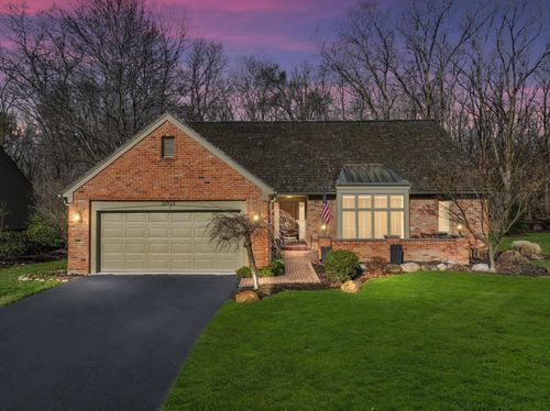 32824 Outland Trl, Bingham Farms, MI, 48025-2552 | Card Image