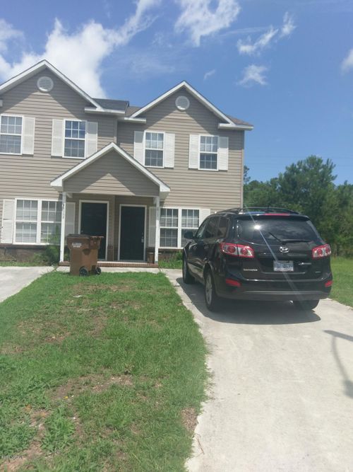 1209 Pueblo Dr, Jacksonville, NC, 28546-8368 | Card Image