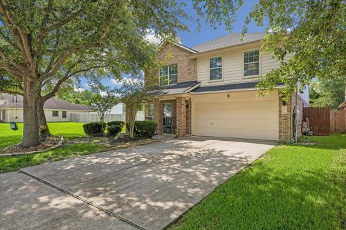 1041 Riverwood Dr, Dickinson, TX, 77539-8331 | Card Image