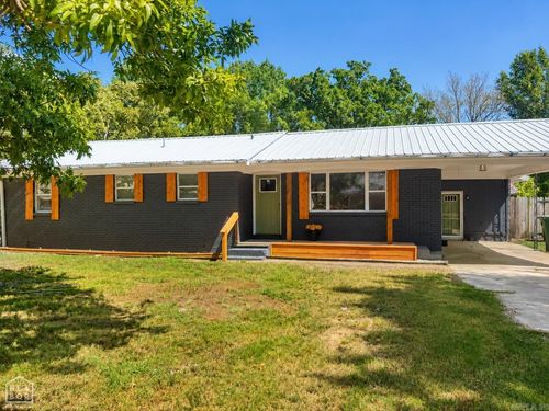 117 Ne Georgia Dr, Walnut Ridge, AR, 72476-3424 | Card Image