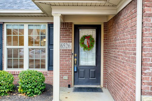 6526 Renate Rd, Louisville, KY, 40291-2690 | Card Image