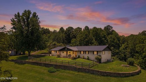 1317 Dupont Rd, Seymour, TN, 37865-6630 | Card Image