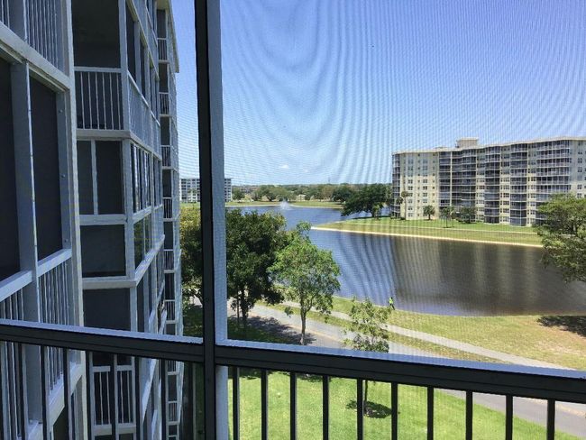 APT-608 - 2940 N Course Dr, Condo with 1 bedrooms, 2 bathrooms and null parking in Pompano Beach FL | Image 21