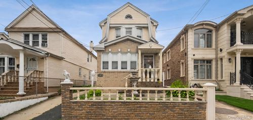 11120 123rd St, South Ozone Park, NY, 11420-1426 | Card Image
