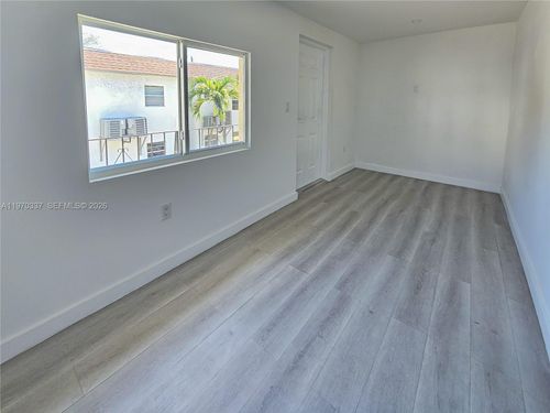 5-2669 Sw 9th St, Miami, FL, 33135 | Card Image