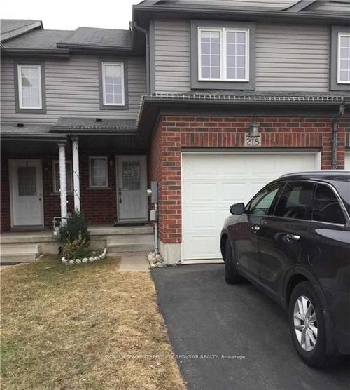 218 Featherstone Cres, Kitchener, ON, N2R1Z3 | Card Image