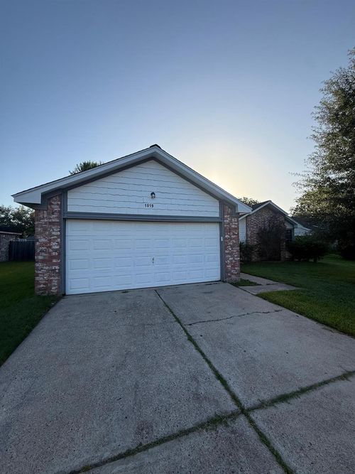 1019 Western Springs Dr, Katy, TX, 77450-3607 | Card Image
