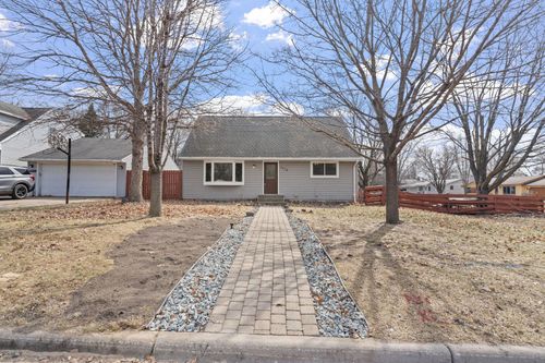2476 Ridge Ln, Mounds View, MN, 55112-4911 | Card Image