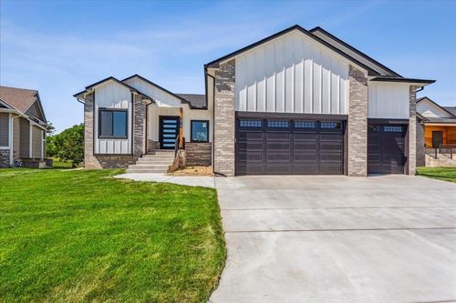 2910 E Sunflower Dr, Derby, KS, 67037-8686 | Card Image