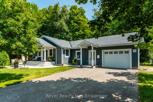 33 Belcourt Cres, Tiny, ON, L9M0M7 | Card Image
