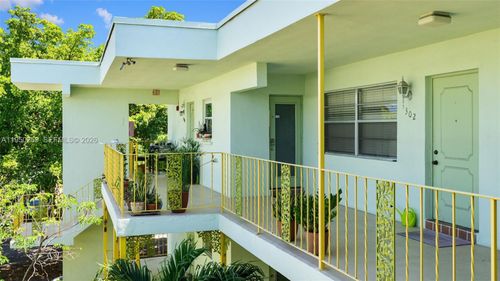 apt-302-2031 Dewey St, Hollywood, FL, 33020-6963 | Card Image