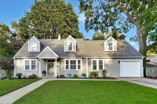 402 Park St, Batavia, IL, 60510-2350 | Card Image