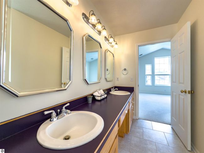 318 Red Maple Ln, House other with 3 bedrooms, 3 bathrooms and null parking in Shepherd MI | Image 23