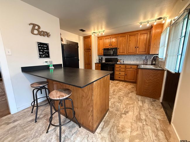 200 W Coke Rd, House other with 2 bedrooms, 1 bathrooms and null parking in Winnsboro TX | Image 9