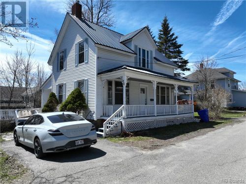 20 George St, St. Stephen, NB, E3L2A8 | Card Image